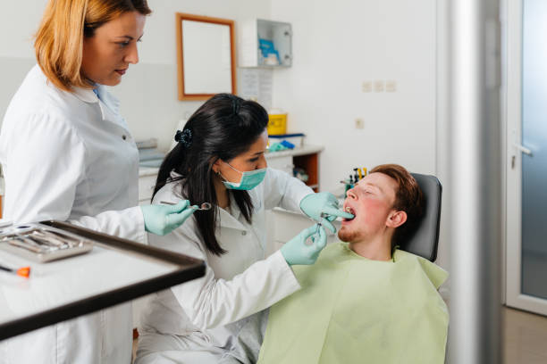 Best Emergency Wisdom Teeth Removal in Lakes West, CT
